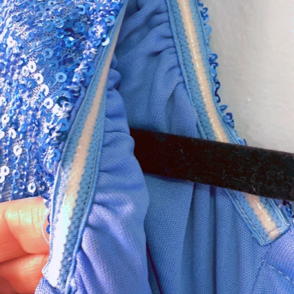 🔴SOLD🔴FashionNova mini blue sequins dress ✨❄️ - Picture 6 of 6